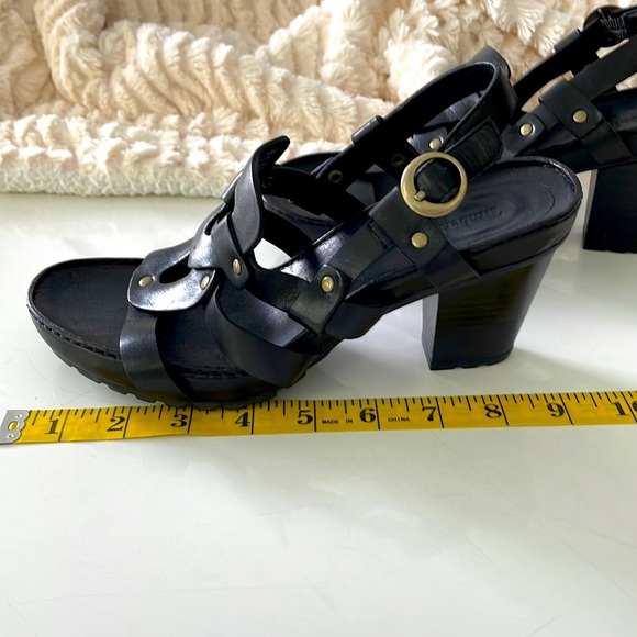 Timberland Ladies Black Sandal with Adjustable Strap. 7.5M - Picture 8 of 12